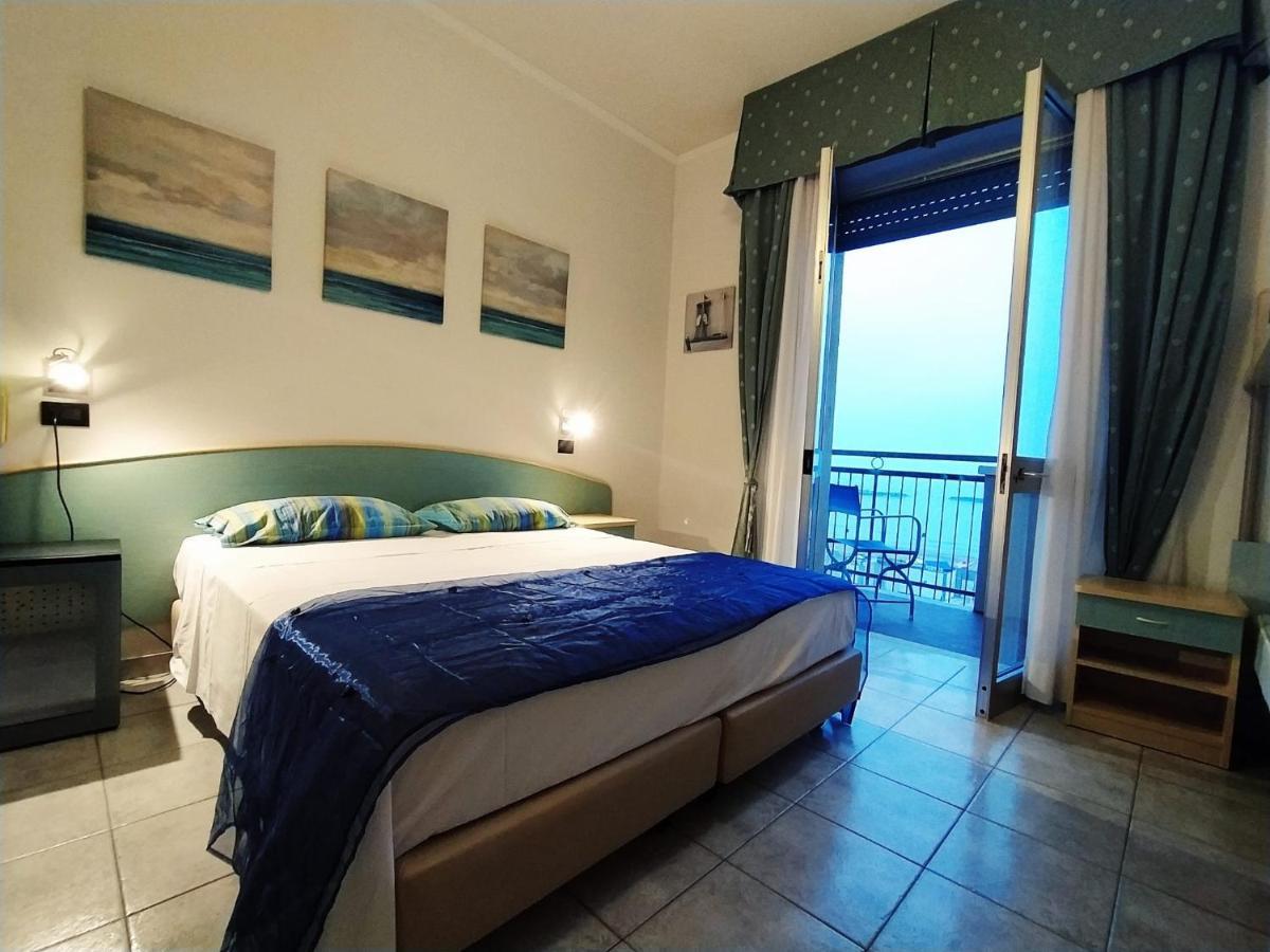 Hotel San Giorgio Savoia Bellaria-Igea Marina Exterior foto