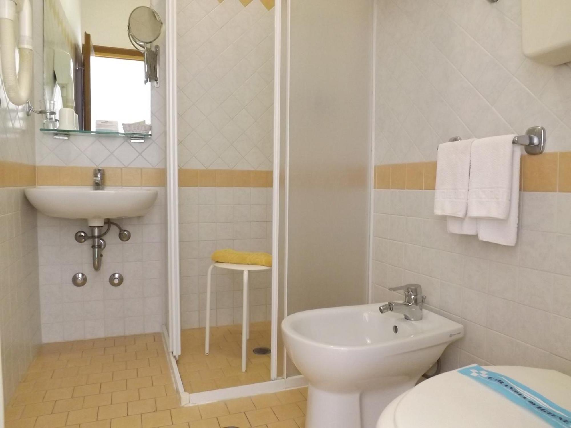 Hotel San Giorgio Savoia Bellaria-Igea Marina Habitación foto